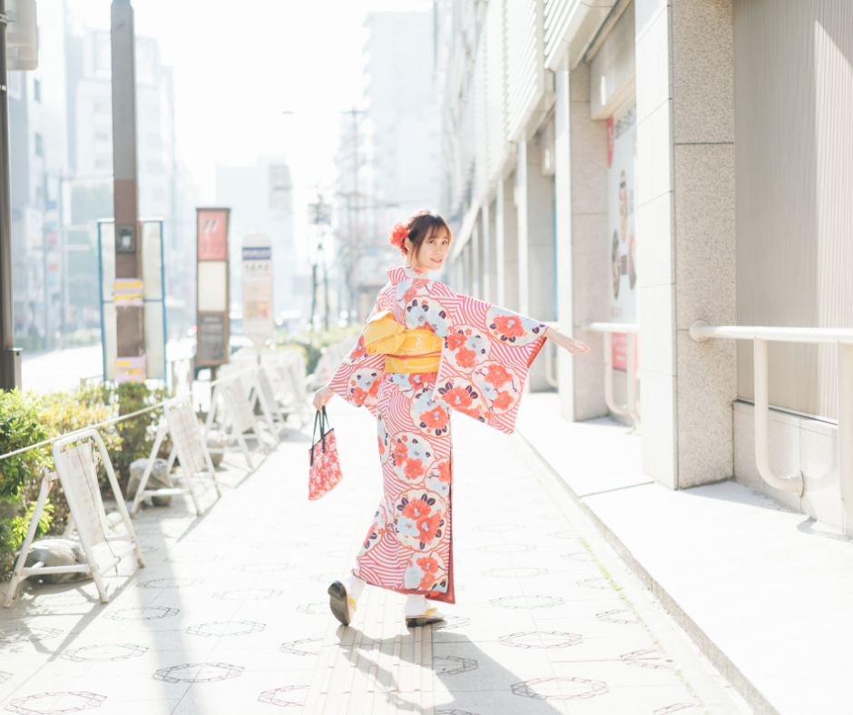 From Tradition to Trendsetter: Redefining the Kimono in Modern Times